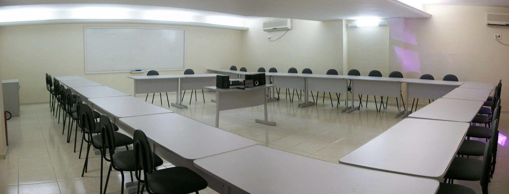 נטאל Laina'S Place Hotel מראה חיצוני תמונה
